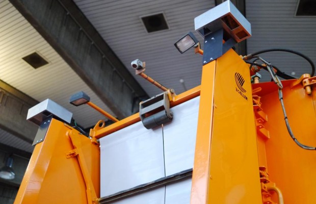 Bremssystem gegen Unfälle im toten Winkel