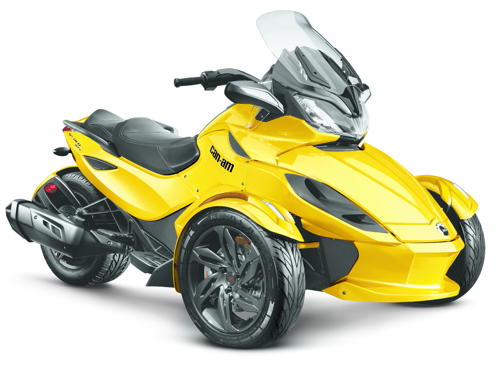 Can-Am Spyder jetzt auch als Sporttourer