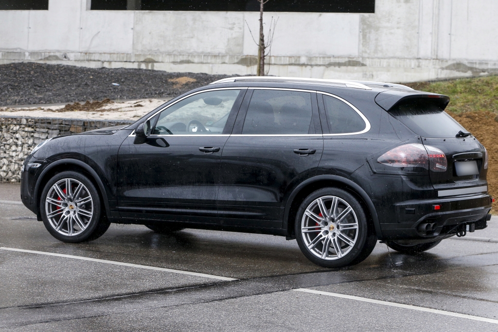Erwischt: Erlkönig Porsche Cayenne - Großer Macan-Bruder aufpoliert 
