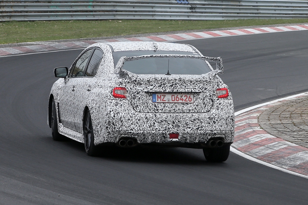 Erwischt: Erlkönig Subaru WRX
