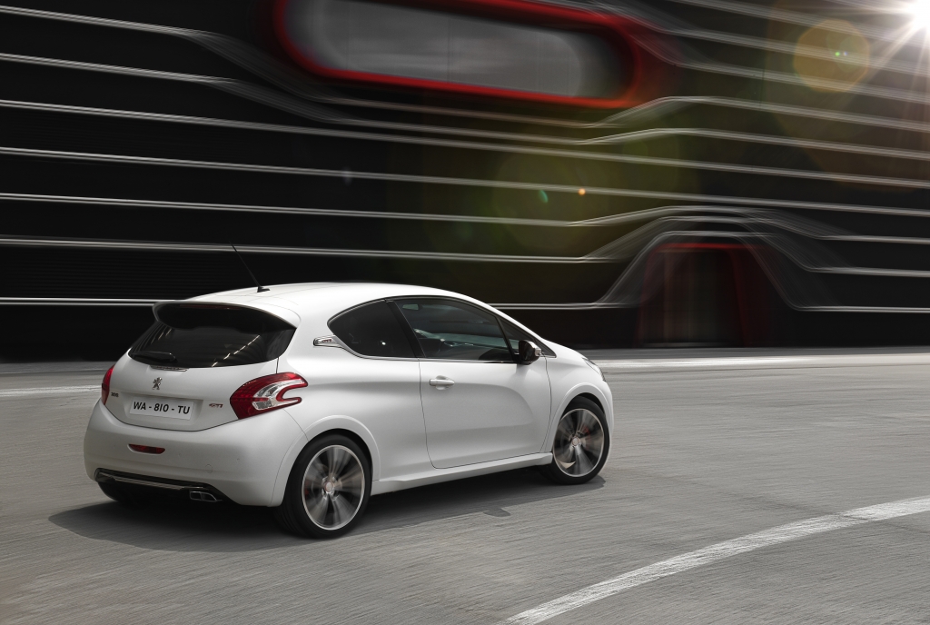 Fahrbericht: Peugeot 208 GTi - Auf die Plätze, fertig - loooos