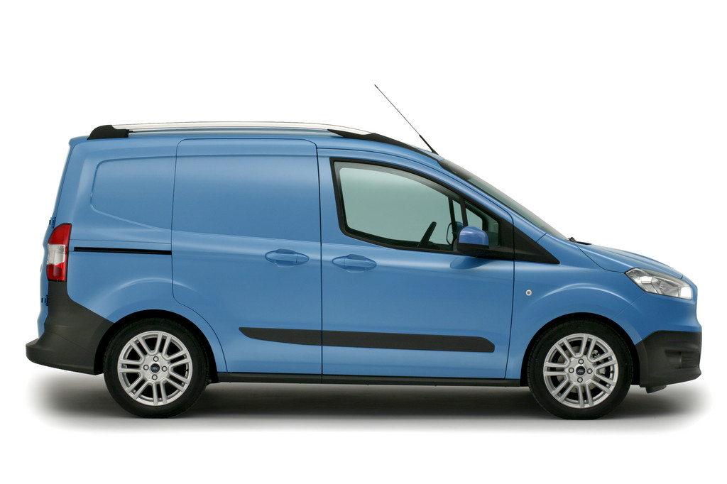 Ford Transit Courier rundet Nutzfahrzeugfamilie ab