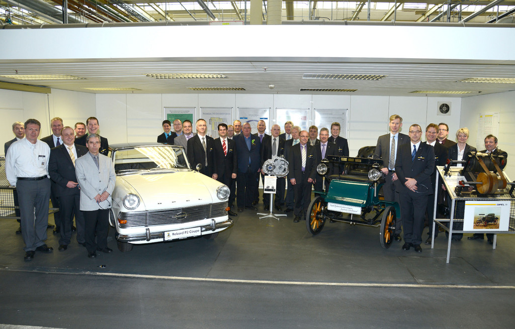 Goldener Opel-Service-Pokal für 28 Händler