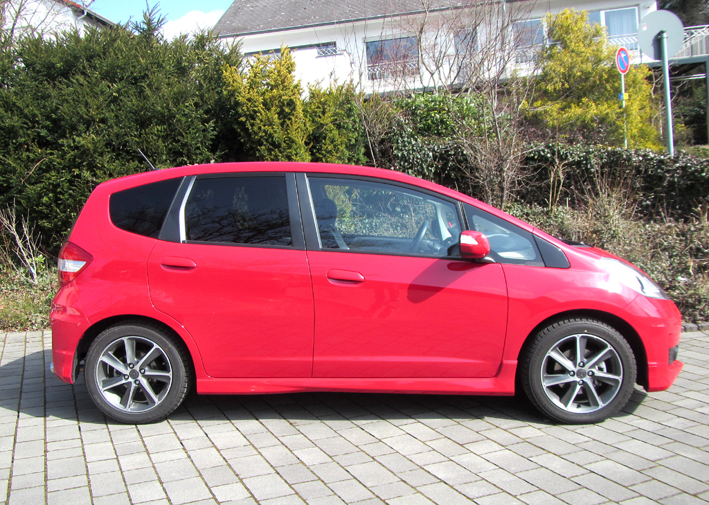 Honda Jazz: Und so sieht der Kleinwagen mit speziellen Sport-Aerodynamik-Kit von der Seite aus.