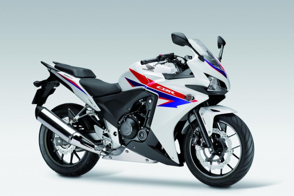 Honda offeriert mit der CBR 500 R einen Halbliter-Flitzer, der diesen Namen durchaus verdient