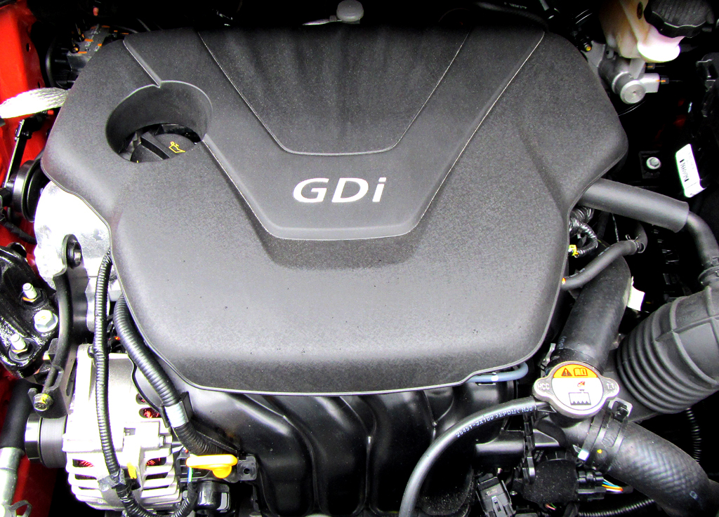 Kia Pro Cee'd: Blick unter die Haube, hier beim Benziner.