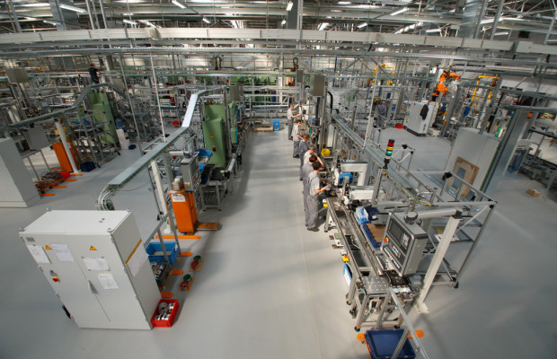 Mercedes-Benz baut Produktionsnetzwerk aus
