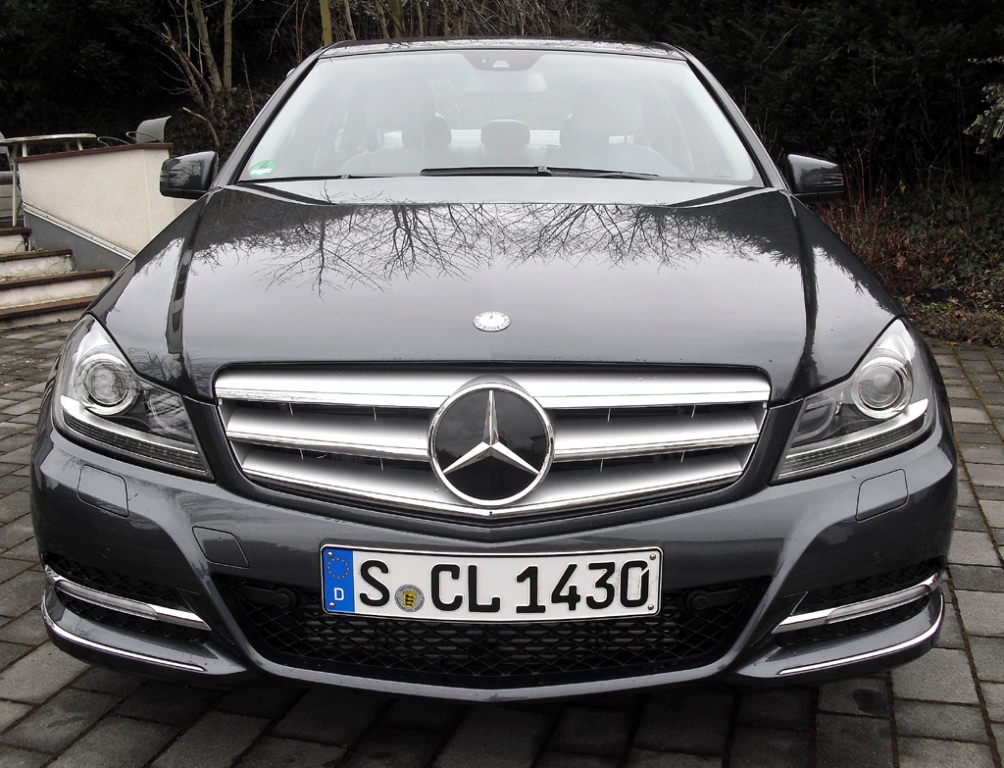 Mercedes C 250 CDI 4Matic: Blick auf die Frontpartie.
