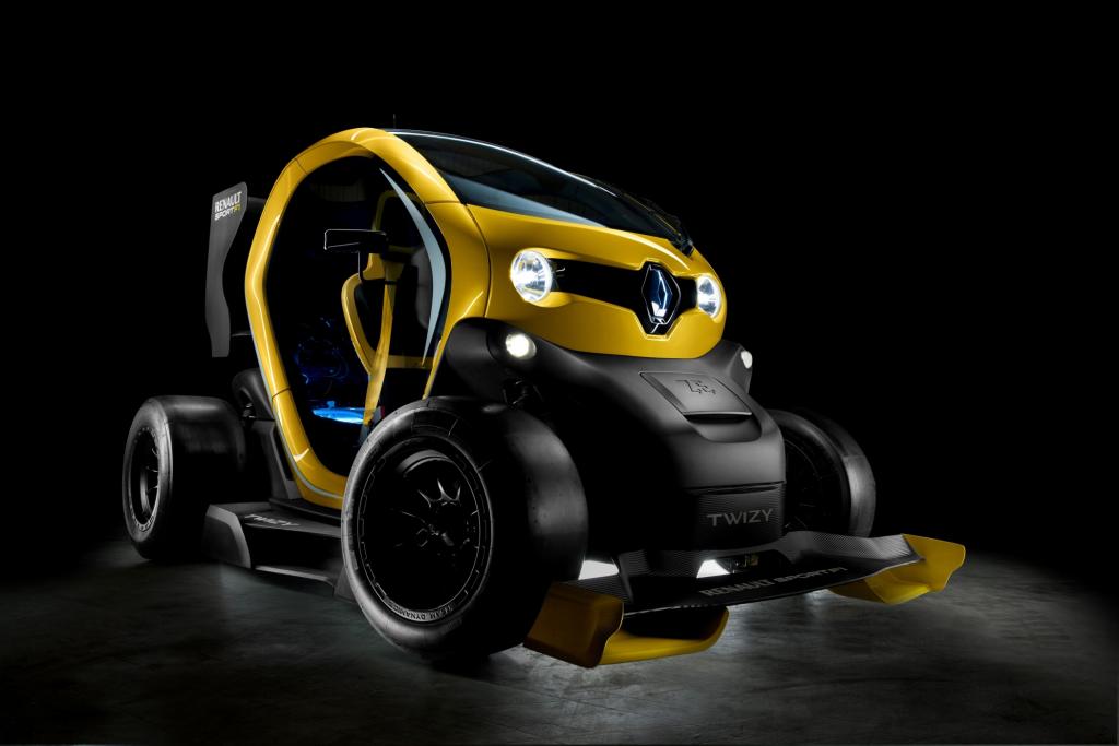 Mit einem solchen Spoiler sieht sogar ein Schmalspur-Mobil wie der Twizy nach Rennwagen aus