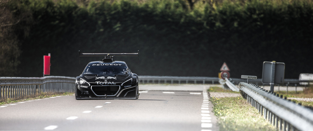 Peugeot 208 T16 Pikes Peak: Mit 875 PS zum Gipfel