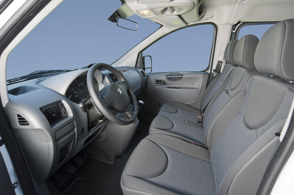 Peugeot Expert Kastenwagen mit Komfort-Plus-Paket