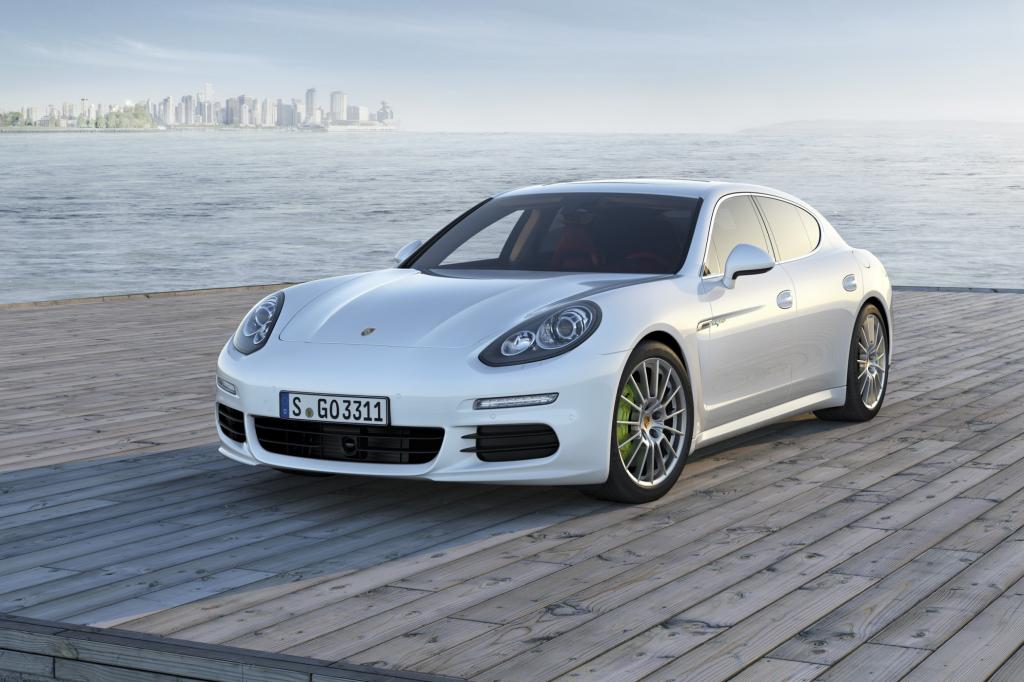 Porsche zeigt in Shanghai den gelifteten Panamera