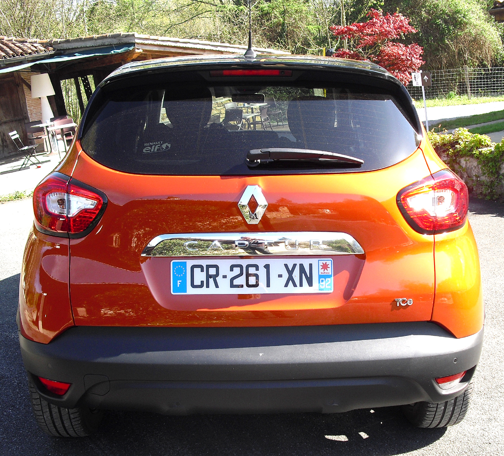 Renault Captur: Blick auf die Heckpartie. 