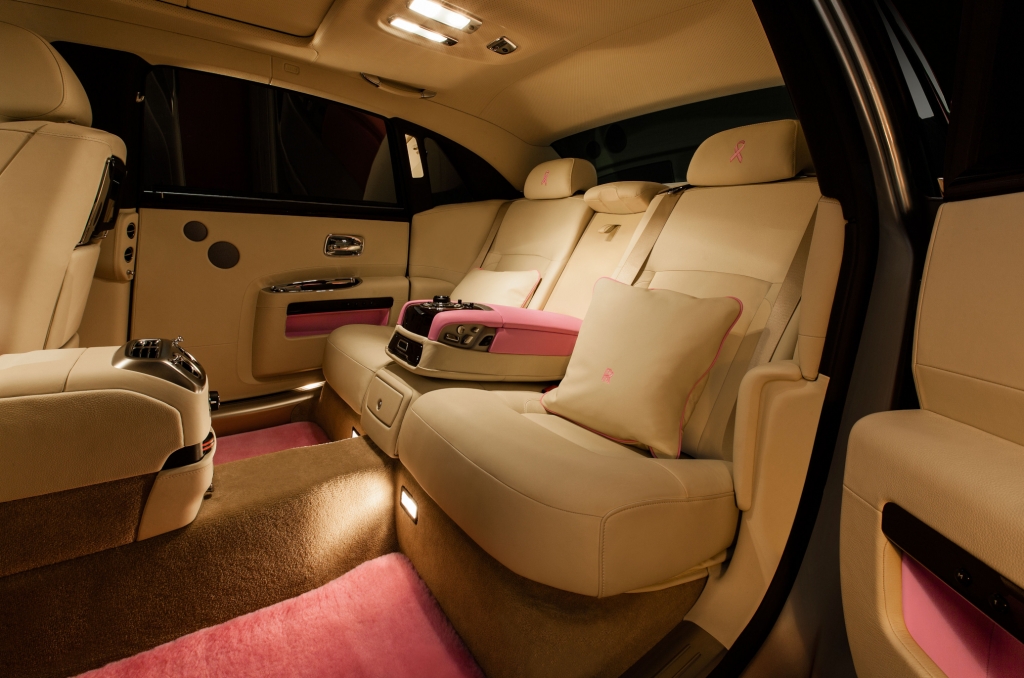 Rolls-Royce baut pinken Charity-Ghost