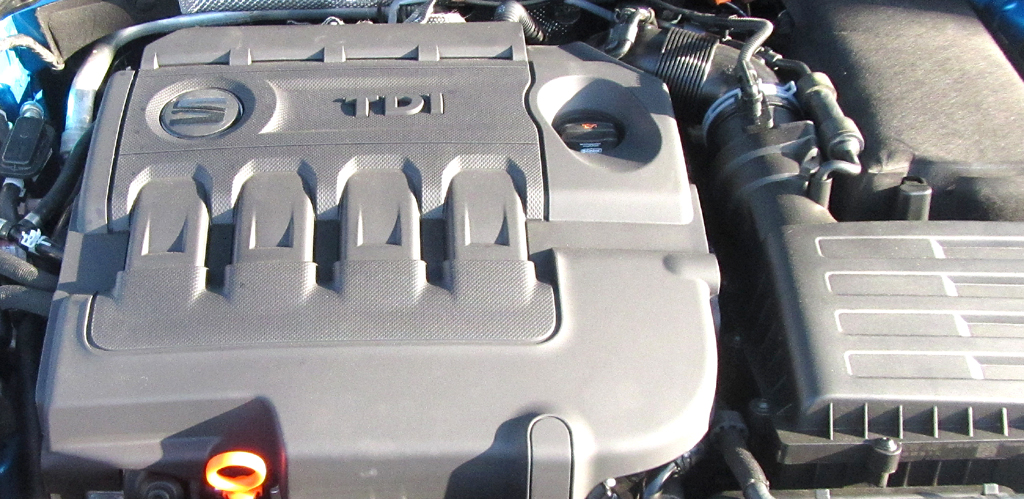 Seat León SC: Blick unter die Haube, hier bei einem der vier Turbodiesel. 