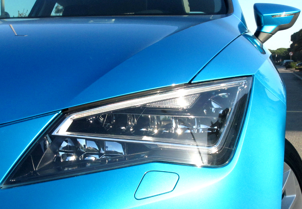 Seat León SC: Moderne Leuchteinheit vorn. Sogar Voll-LED-Scheinwerfer sind möglich. 