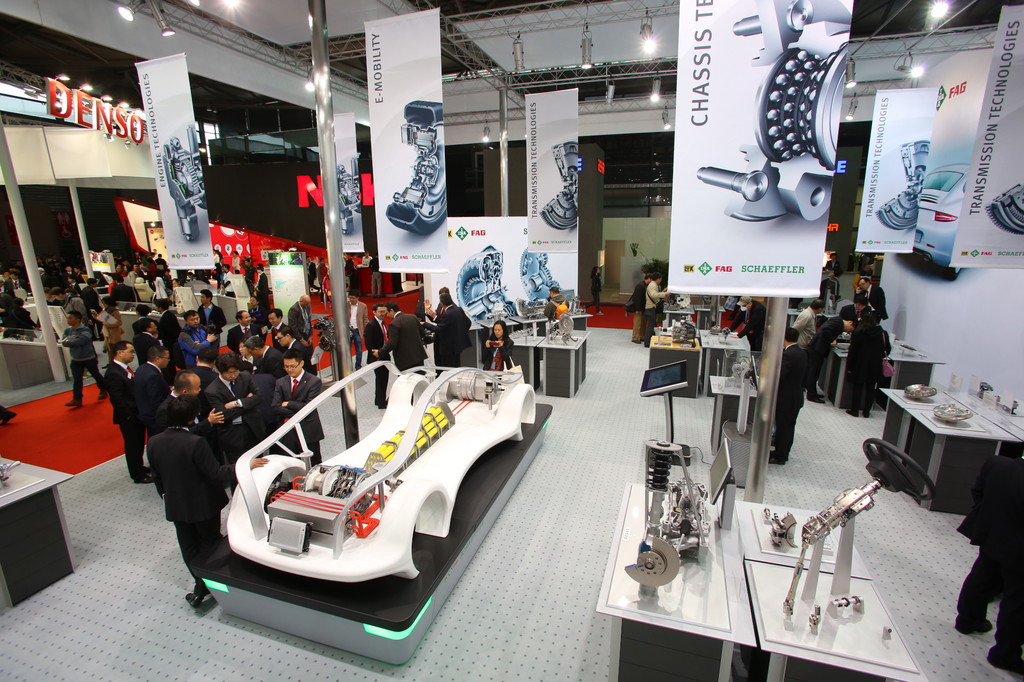 Shanghai 2013: Schaeffler zeigt E-Lösungen