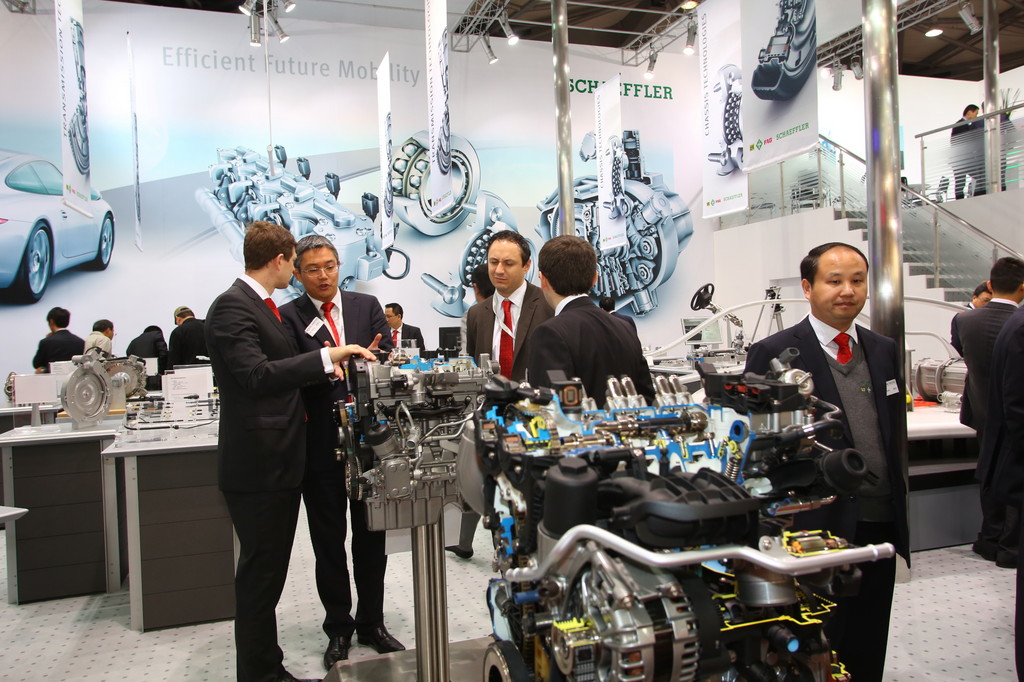 Shanghai 2013: Schaeffler zeigt E-Lösungen