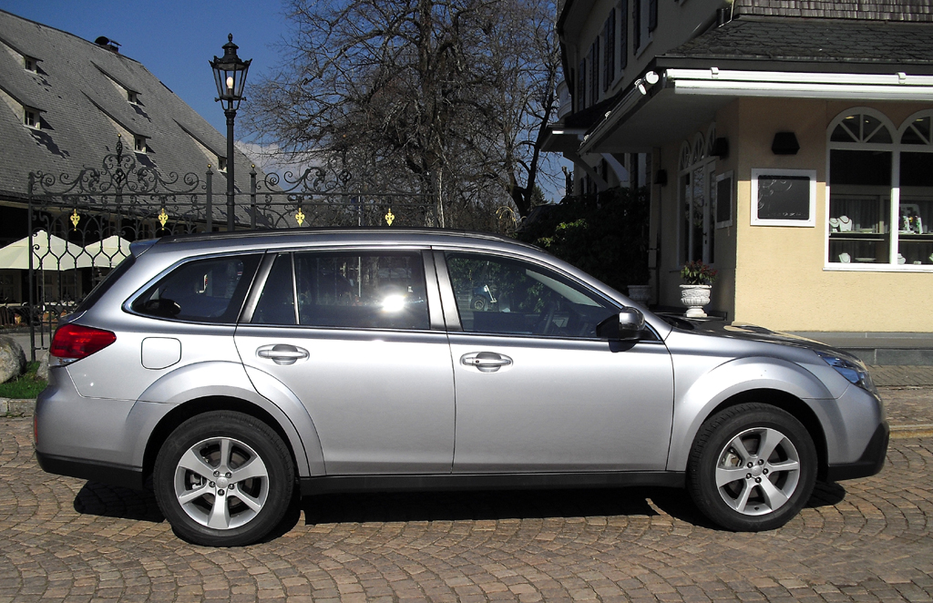 Subaru Outback: Und so sieht der hochbeinige Kombi von der Seite aus.