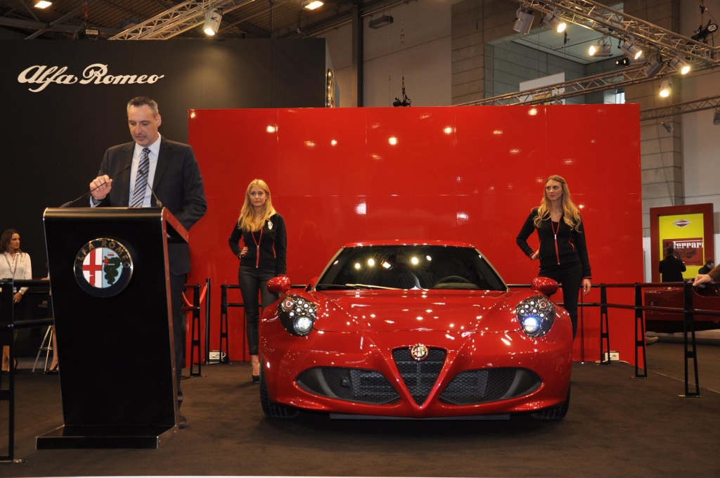 Techno Classica 2013: Deutschlandpremiere Alfa Romeo 4C auf der Classic- und Prestige-Automobile in Essen