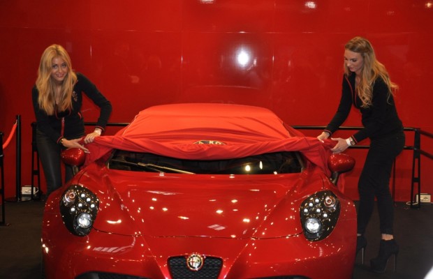 Techno Classica 2013: Deutschlandpremiere Alfa Romeo 4C auf der Classic- und Prestige-Automobile in Essen