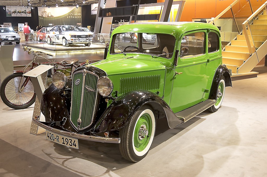 Techno Classica 2013: Skoda erzählt die Geschichte des Rapid