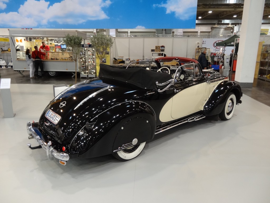 Techno Classica 2013: Volles Haus in Essen