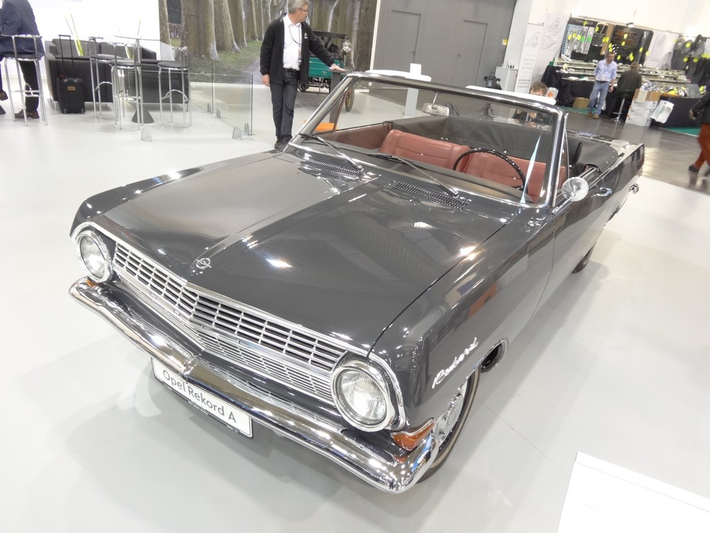 Techno Classica 2013: Volles Haus in Essen