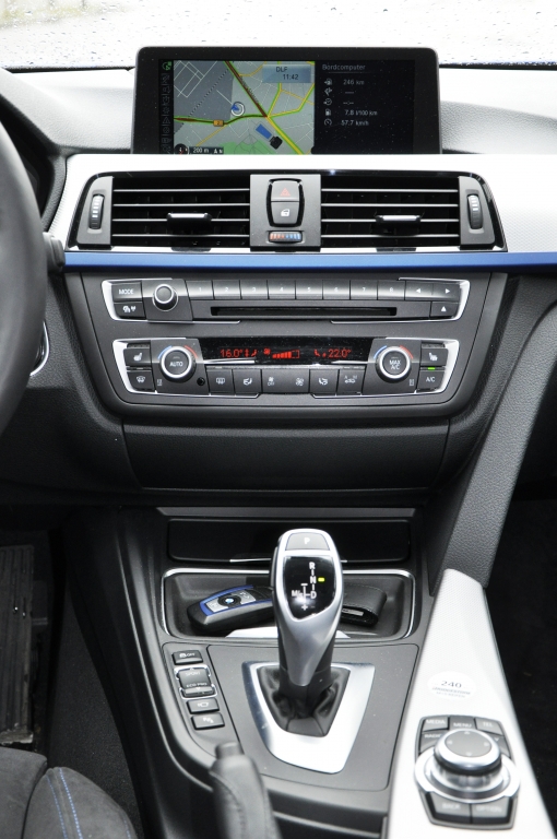 Test BMW 330d Touring - Kombi plus Sportwagen gleich Transportsport