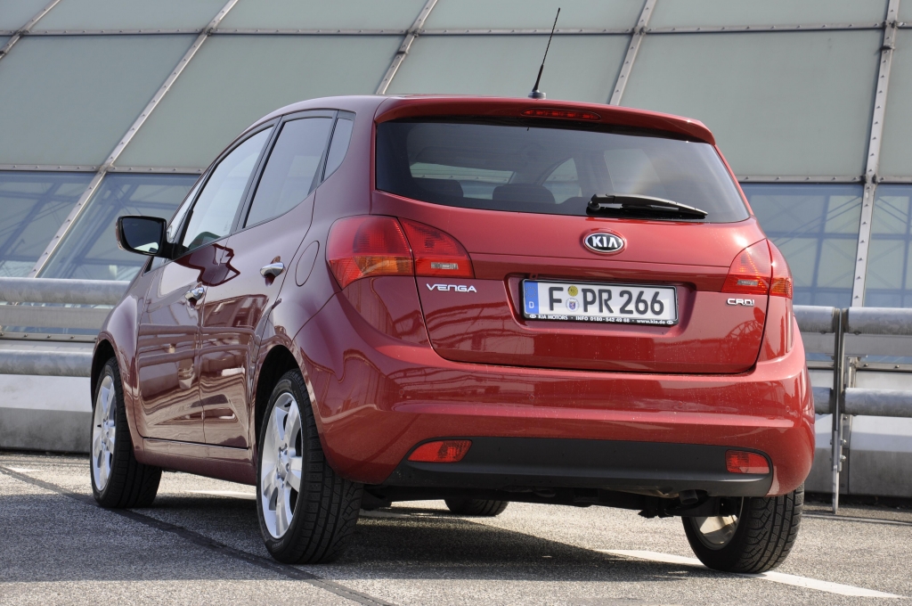 Test Kia Venga 1.4 CRDI Spirit: Minivan mit flexiblem Innenraum