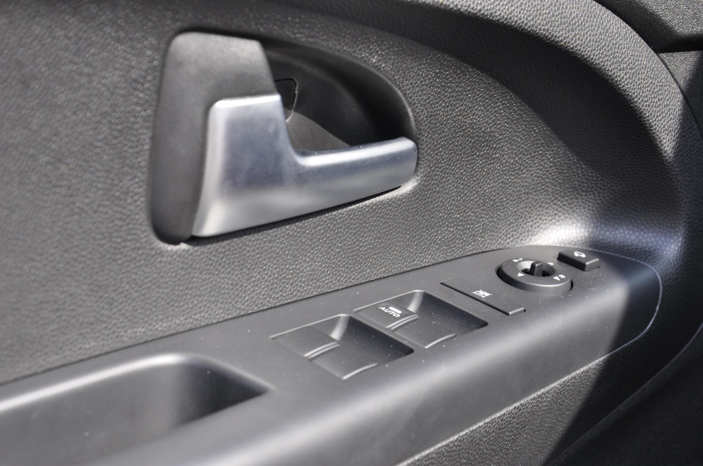 Test Kia Venga 1.4 CRDI Spirit: Minivan mit flexiblem Innenraum