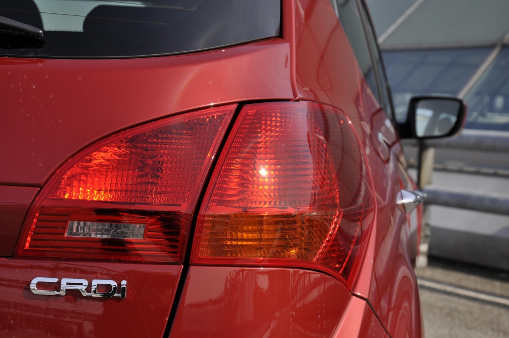 Test Kia Venga 1.4 CRDI Spirit: Minivan mit flexiblem Innenraum