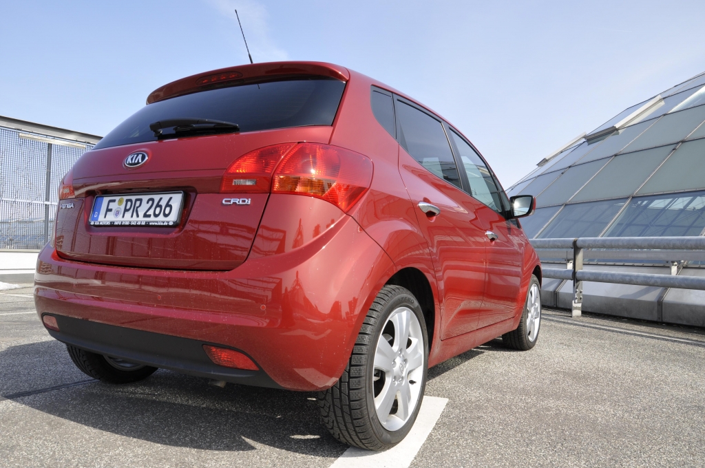Test Kia Venga 1.4 CRDI Spirit: Minivan mit flexiblem Innenraum