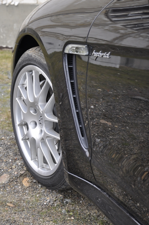 Test Porsche Panamera S Hybrid – Edel sei das Auto, hilfreich und gut.