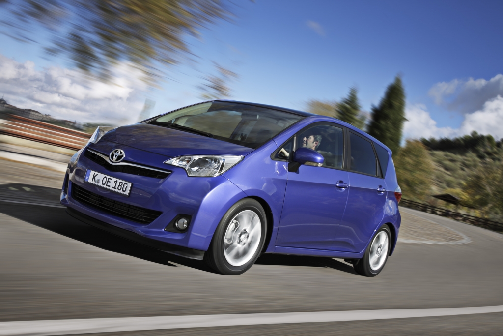Toyota Verso S: Pro Familia