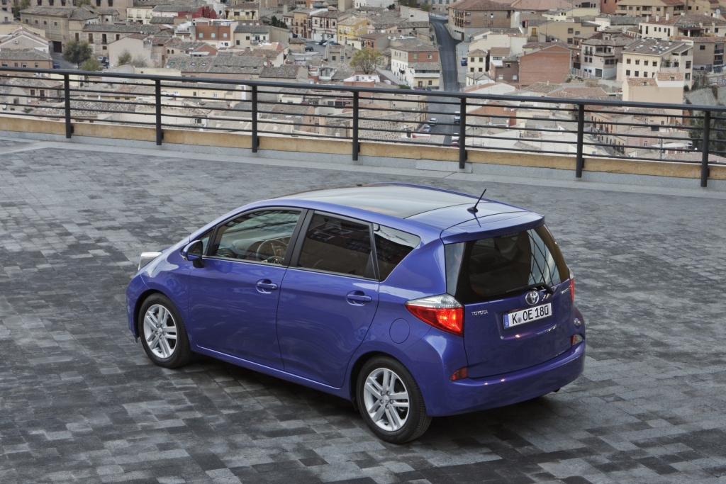 Toyota Verso S: Pro Familia