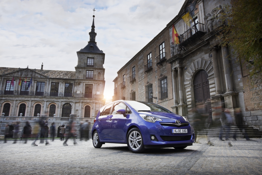 Toyota Verso S: Pro Familia