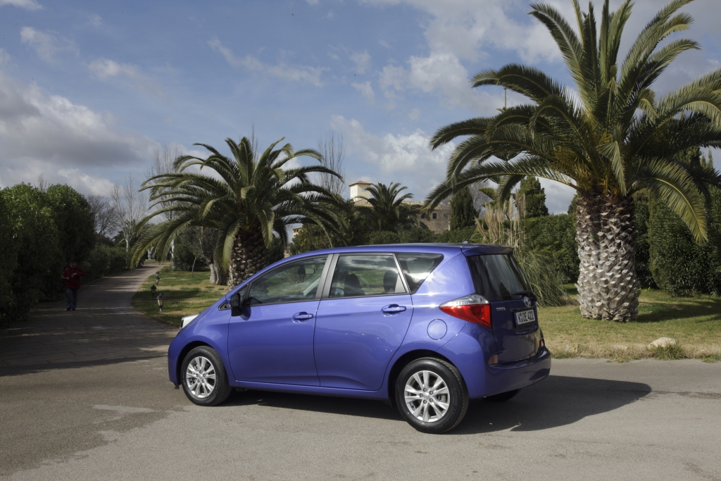 Toyota Verso S: Pro Familia