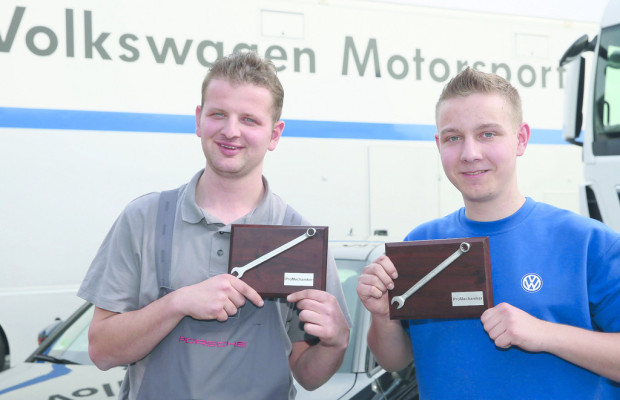 Volkswagen-Azubis im Werksteam