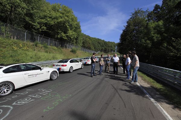 auto.de-Gewinnspiel: Spielzeug für echte Männer - zwei LEGO Technic Grand Prix Racer plus eine Renntaxifahrt für zwei Personen auf dem Nürburgring