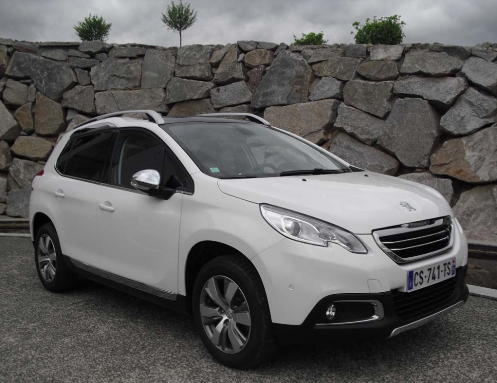 Auch Peugeot steigt mit 2008 ins Mini-SUV-Boomsegment ein / Start Mitte Juni