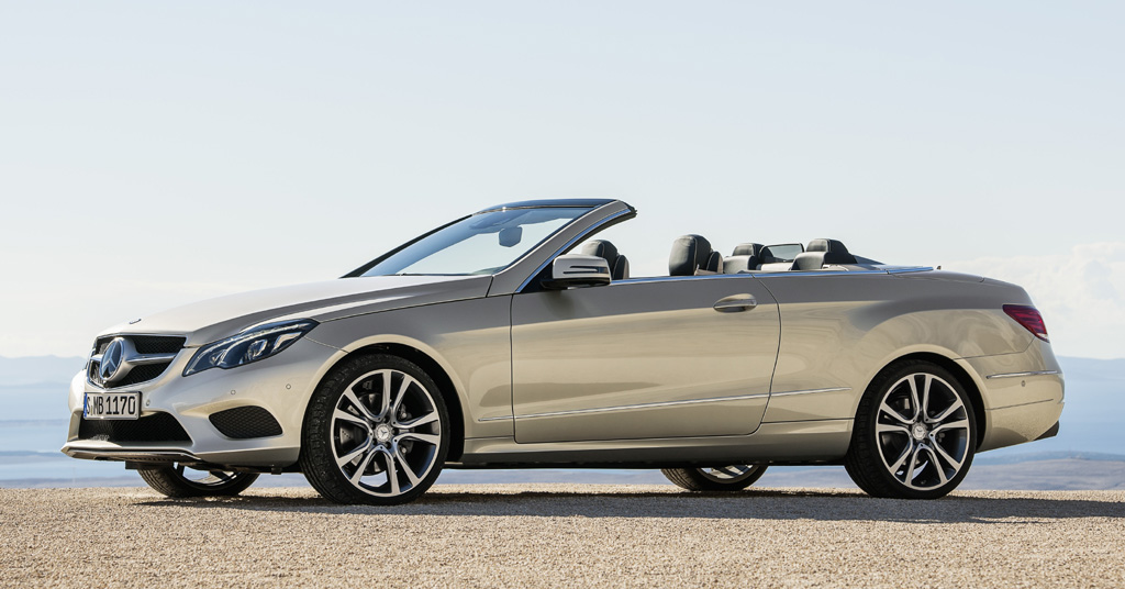 Auch das neue Mercedes E-Klasse Cabrio fährt im sportlicheren Look vor. 