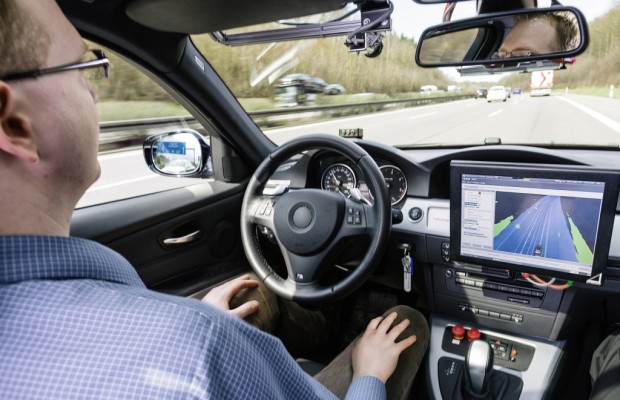 Automatisiertes Fahren: Die Tester rollen auf die Autobahn