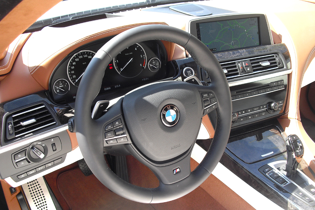 BMW 6er Gran Coupé: Blick ins genauso noble wie sportlich-funktionelle Cockpit.