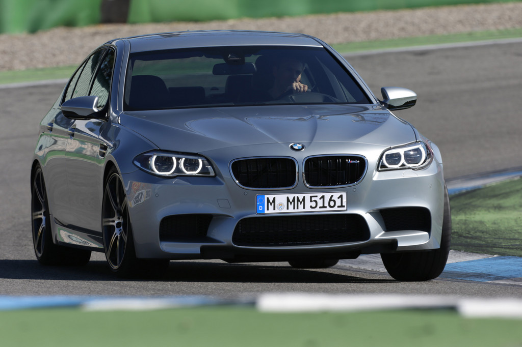 BMW M5 startet überarbeitet in den Sommer