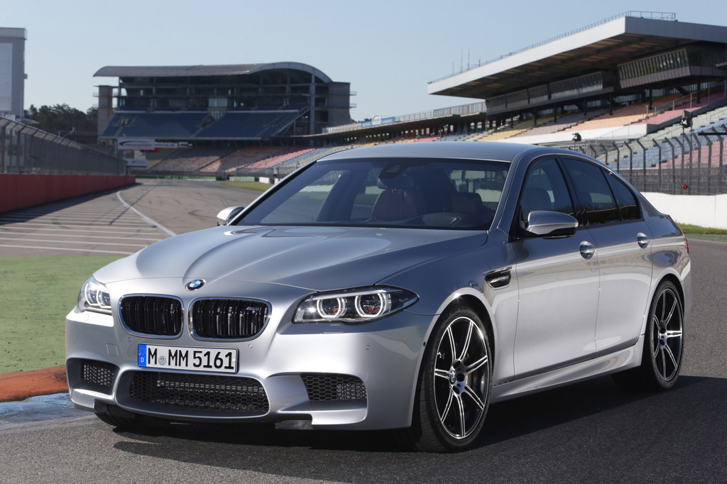BMW M5 startet überarbeitet in den Sommer