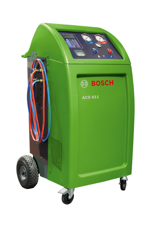 Bosch bietet Klimaservice-Geräte für Werkstätten