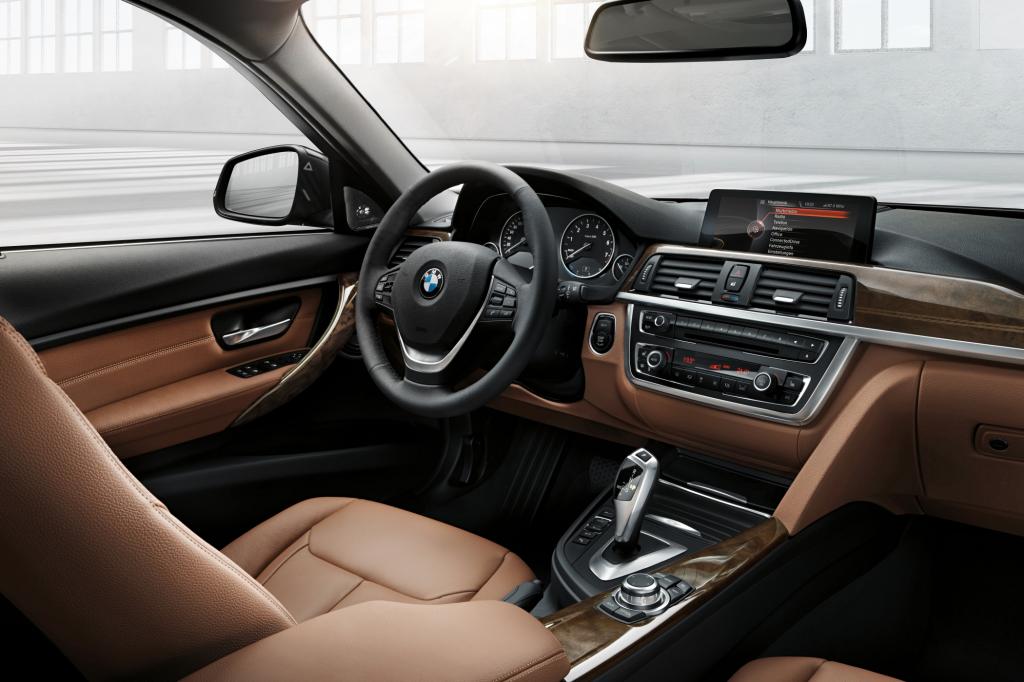 Das Cockpit wirkt wertig