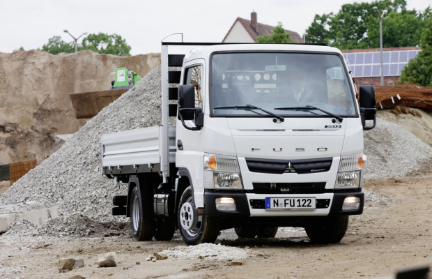 Der Fuso Canter auf der Nürnberger Messe Stone+Tec