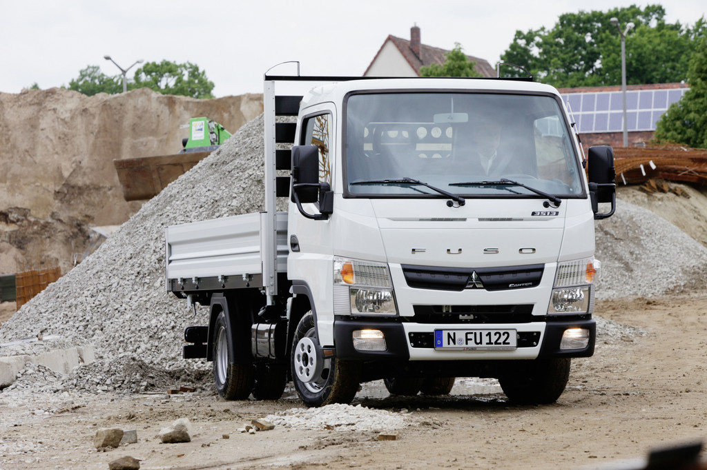Der Fuso Canter auf der Nürnberger Messe Stone+Tec